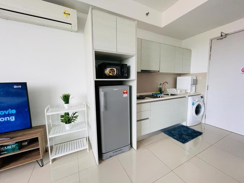 Homestay I-City Cantik, Tenang, Wifi, 4K Smart Tv, Netflix, Coway, Free Parking 샤알람 외부 사진