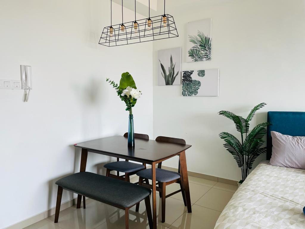 Homestay I-City Cantik, Tenang, Wifi, 4K Smart Tv, Netflix, Coway, Free Parking 샤알람 외부 사진